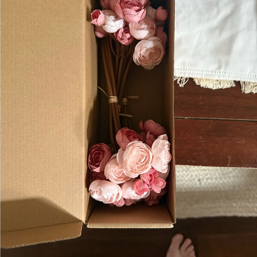 NIB Floroom Faux Mini Ranunculus 18 Pcs Dusty Rose Silk,Weddings,Showers,DIY